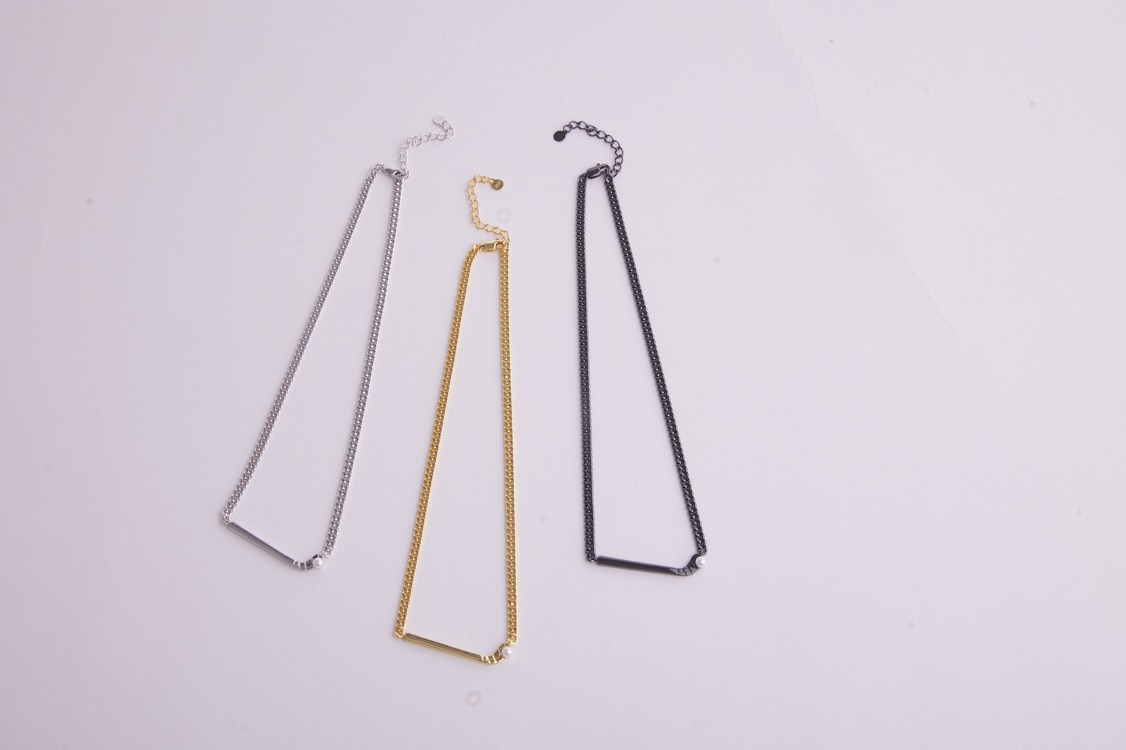 KHAOS "Ice Hockey" Pearl Necklace – S925 Sterling Silver with Natural Freshwater Pearl